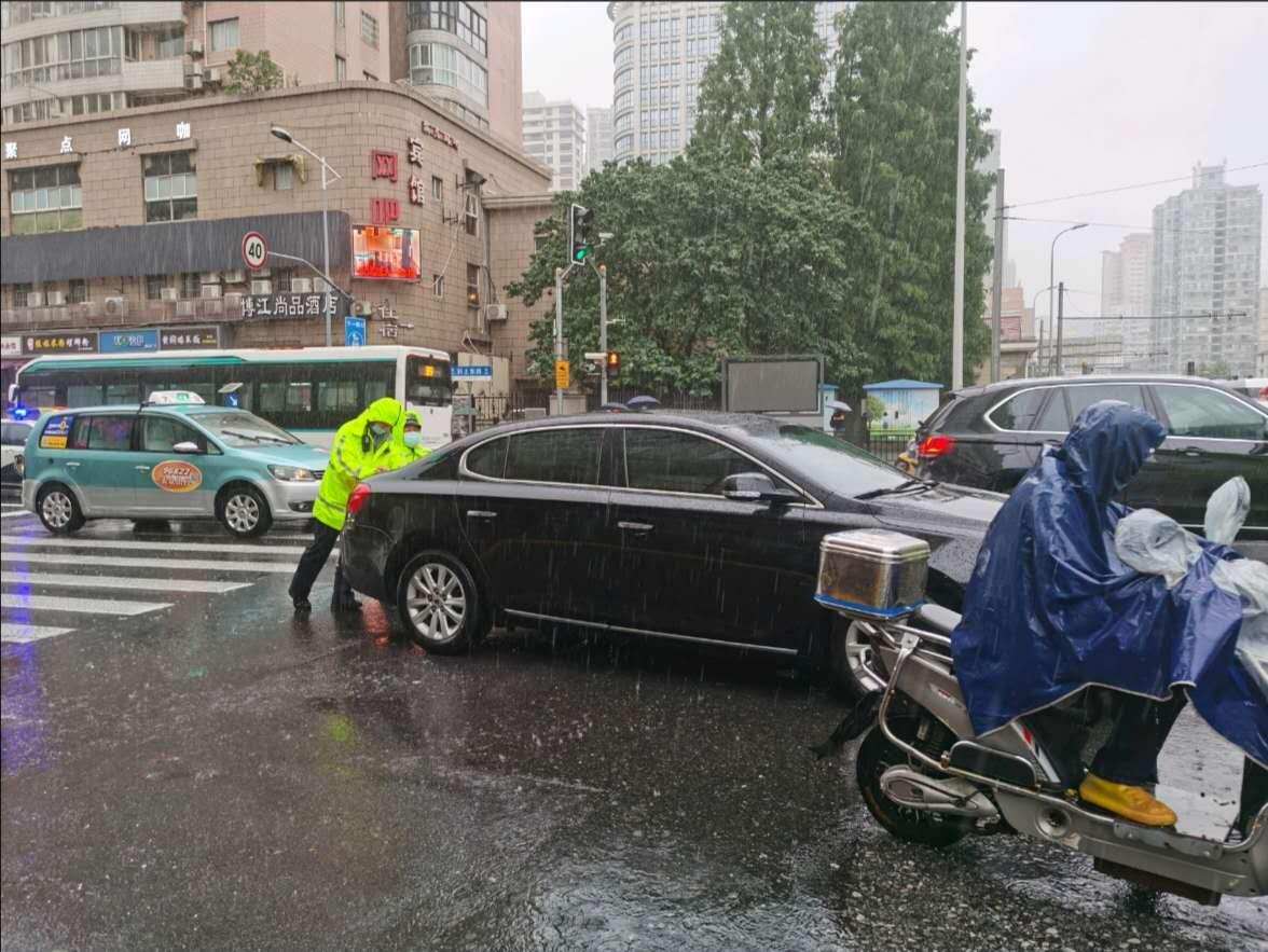 上海暴雨最新消息